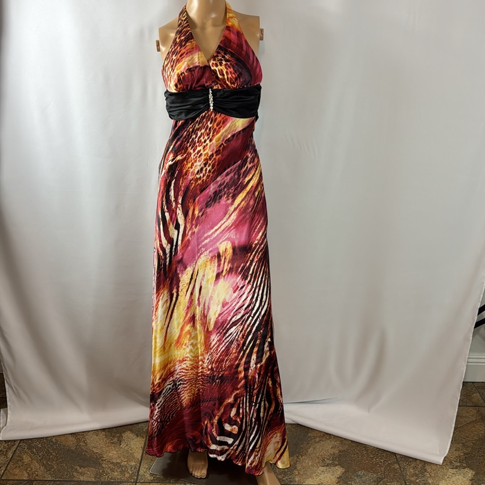 Stunning Animal Print Halter Maxi Dress – Size 1/2